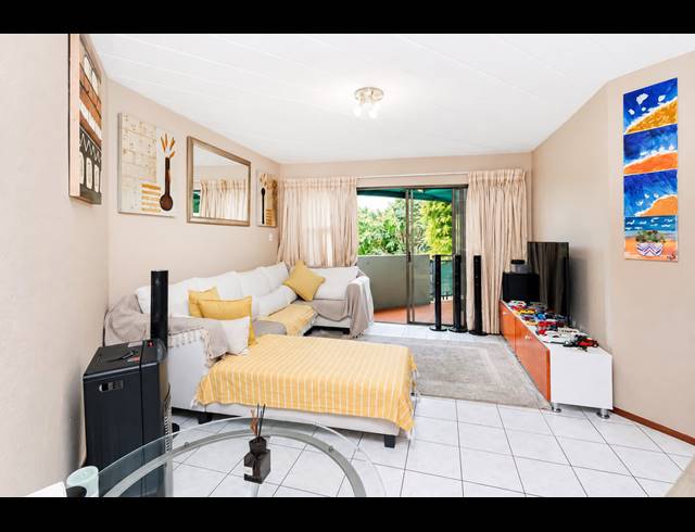 2 BEDROOM APARTMENT FOR SALE IN GLENVISTA